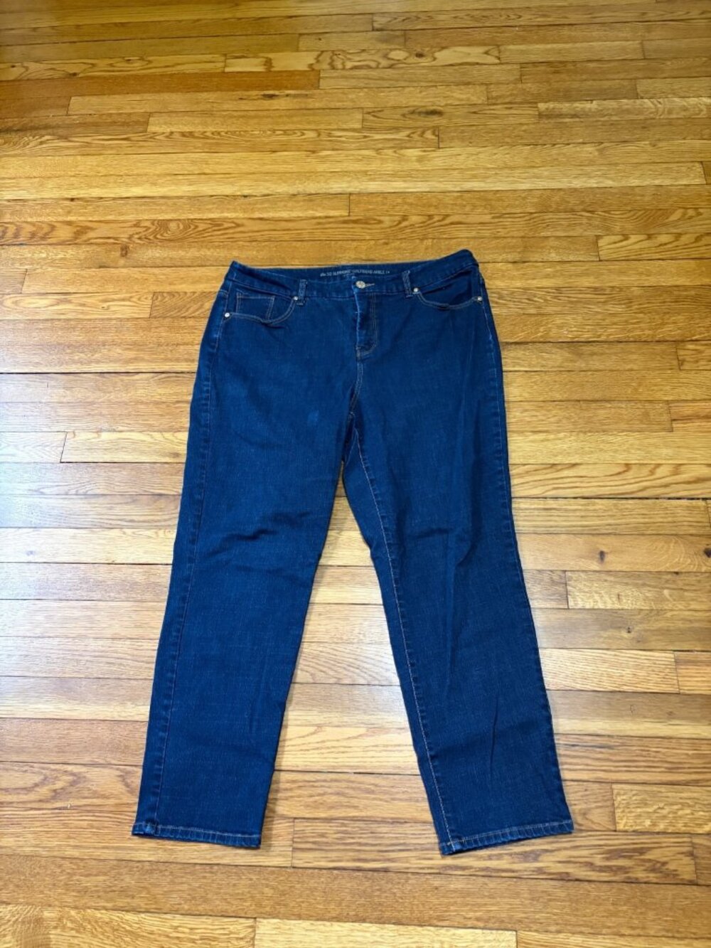 Chico's So Slimming Girlfriend Ankle Jeans Women's US Size 12 Blue Stretch Denim